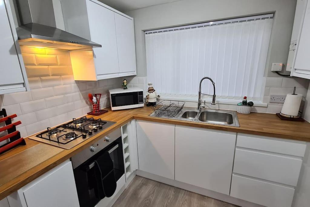 Stunning Holiday Home. Free Parking. Manchester Extérieur photo