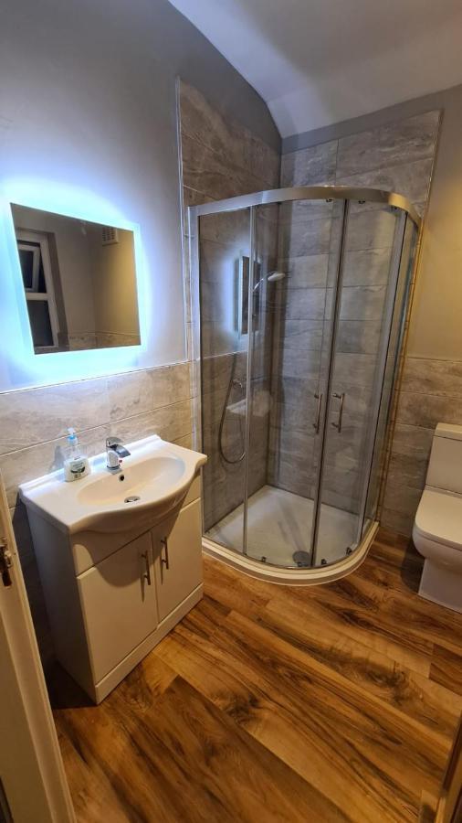 Stunning Holiday Home. Free Parking. Manchester Extérieur photo