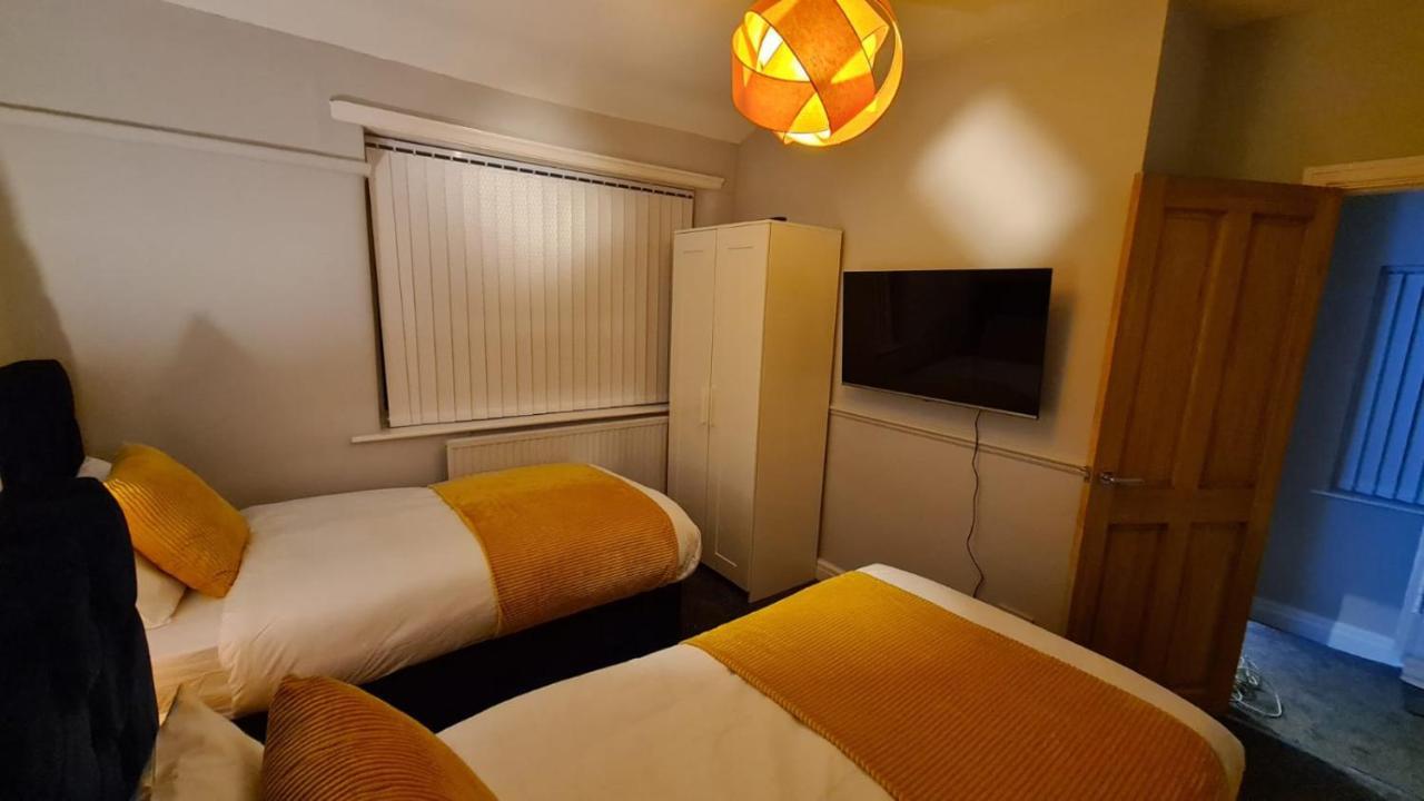 Stunning Holiday Home. Free Parking. Manchester Extérieur photo