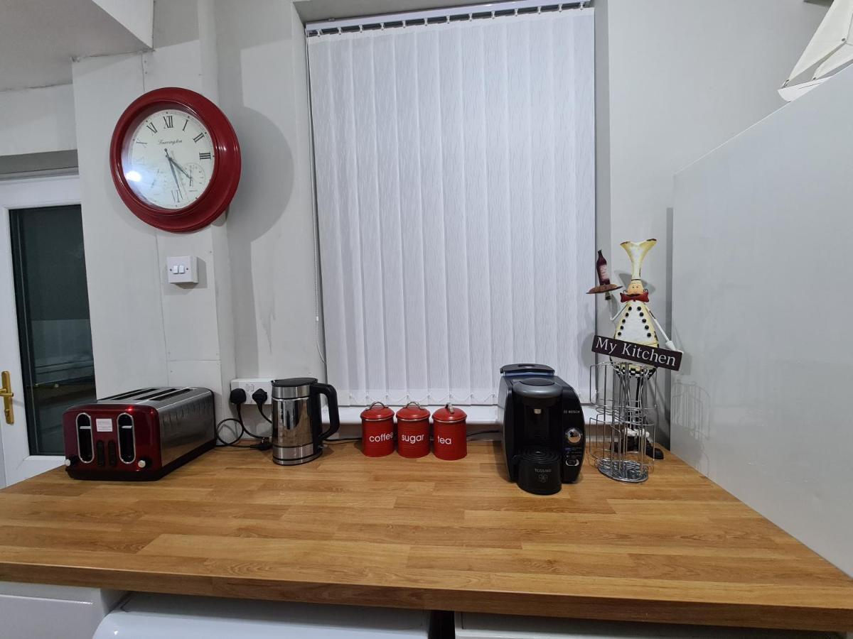 Stunning Holiday Home. Free Parking. Manchester Extérieur photo